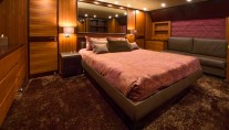 Motor yacht BLOOMS -  Master Cabin